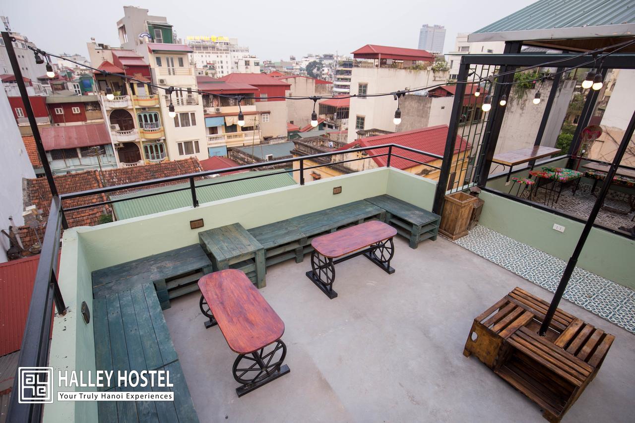 Halley Hostel Hanoi Buitenkant foto